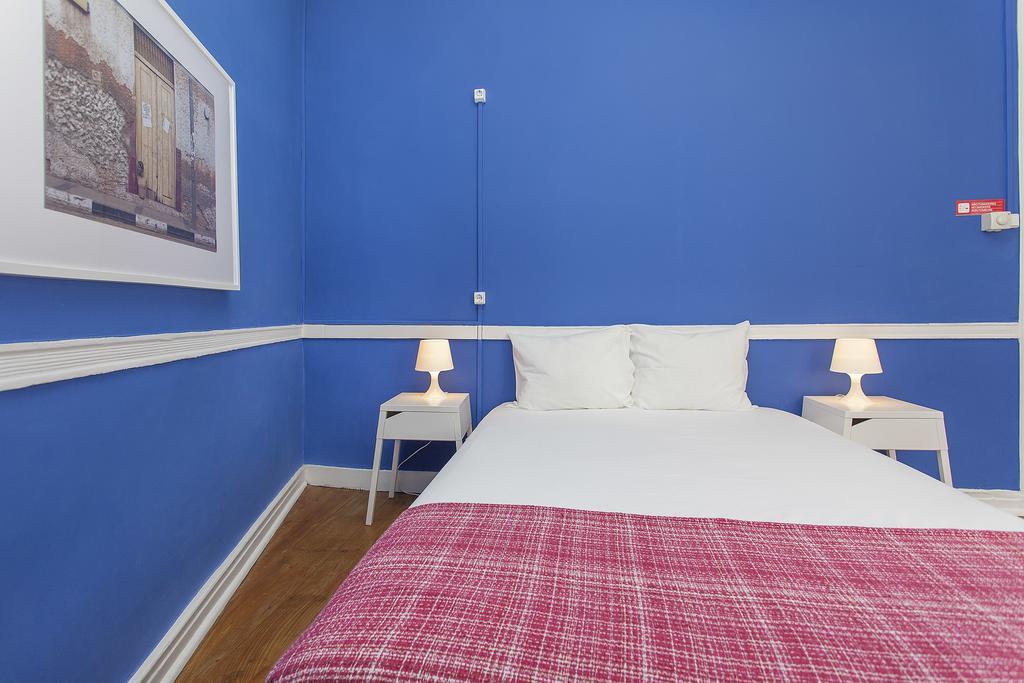 5 Sins Chiado Hostel Lisboa Rum bild