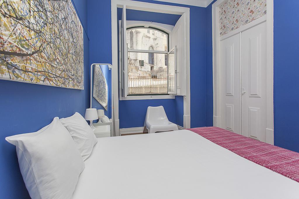 5 Sins Chiado Hostel Lisboa Rum bild